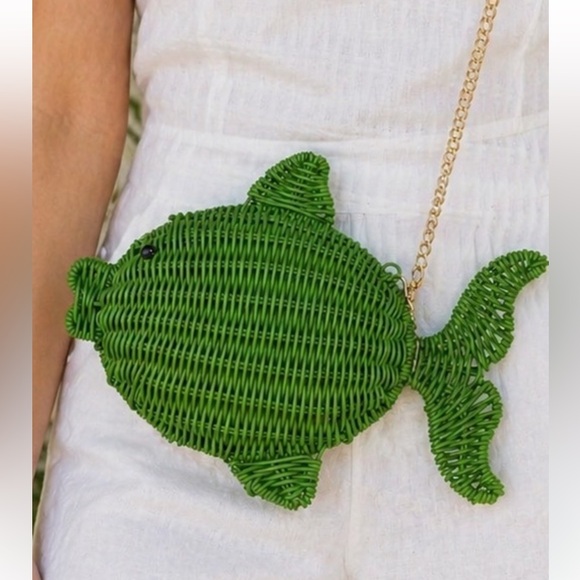 Tommy Bahama Handbags - Tommy Bahama Fish Wicker crossbody Purse / Green‎ / Viral / Vacation / Summer